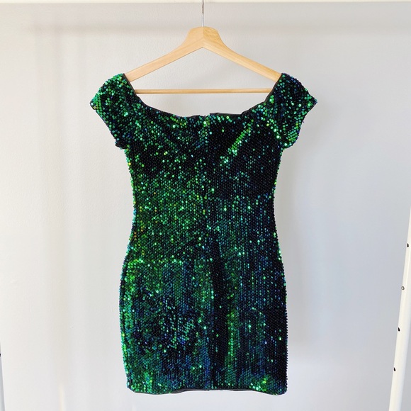 Forever 21 DRESS - Picture 3 of 6